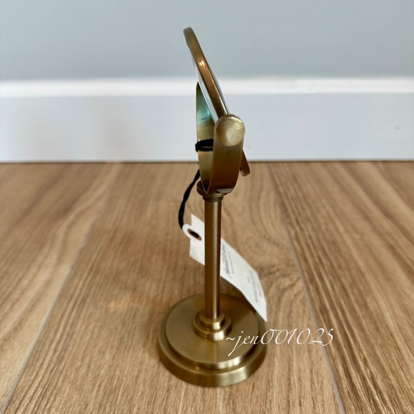 Hearth & Hand Magnolia 8" Decorative Brass Magnifying Glass - Picture 6 of 8